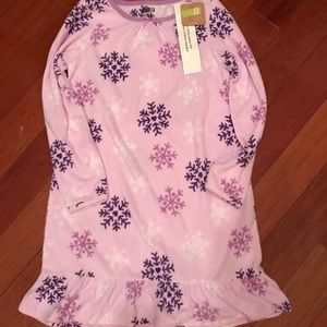 Girls nightgown NWT Size 7/8